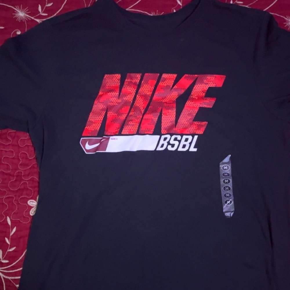 Nike T Shirt